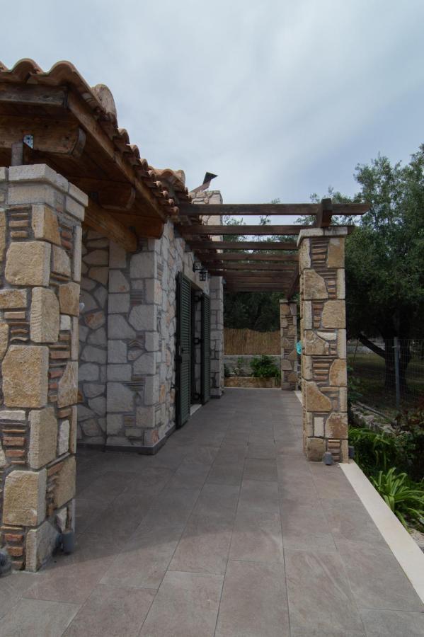 Villa Lobos Keri Exterior photo