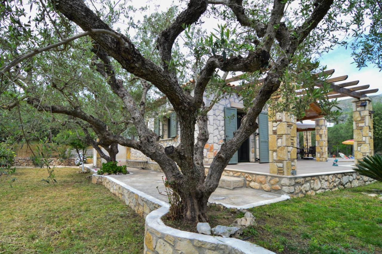 Villa Lobos Keri Exterior photo
